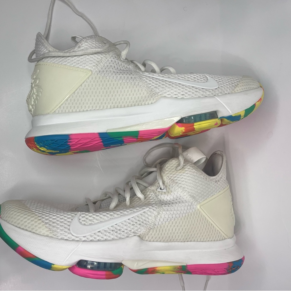 Size 10 Nike LeBron Witness IV White Multi Camo